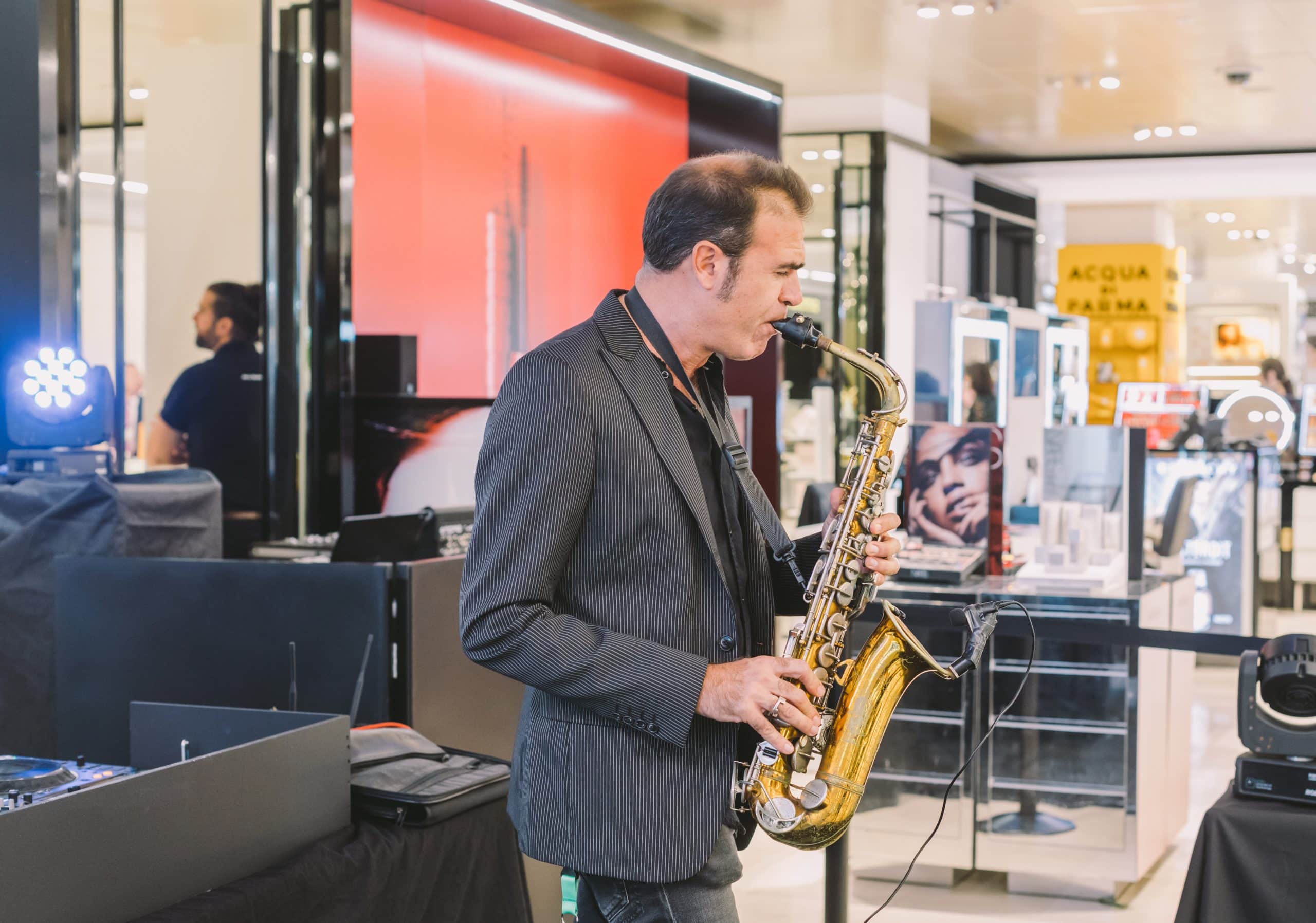contratar saxofonista para eventos