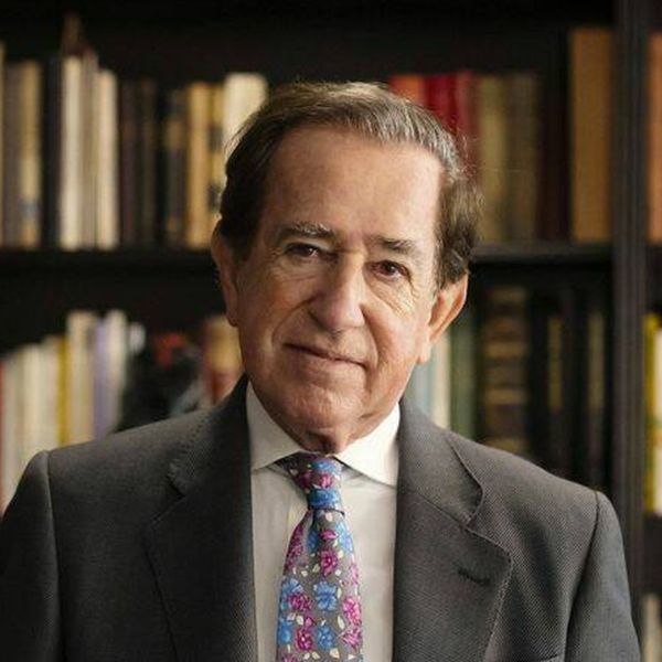 Contratar Enrique Rojas