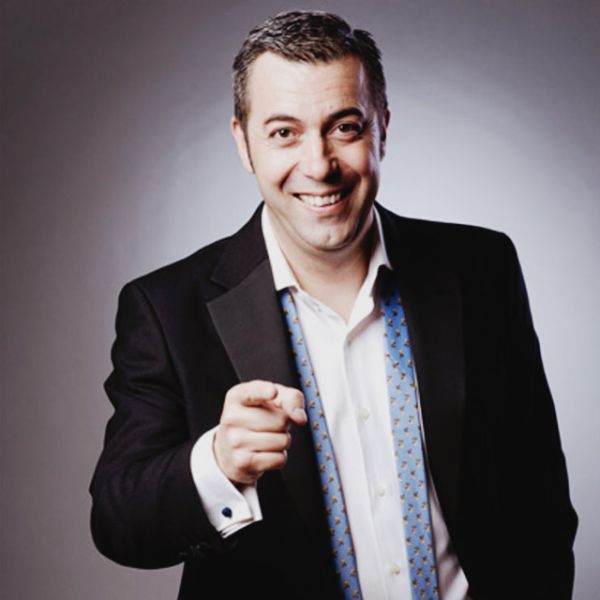 Contratar Sr Corrales