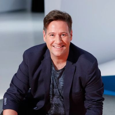 contratar Carlos Latre