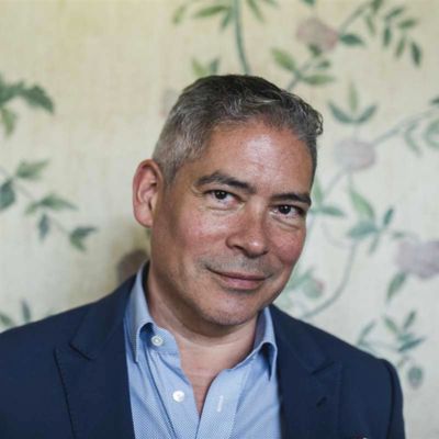 contratar Boris Izaguirre