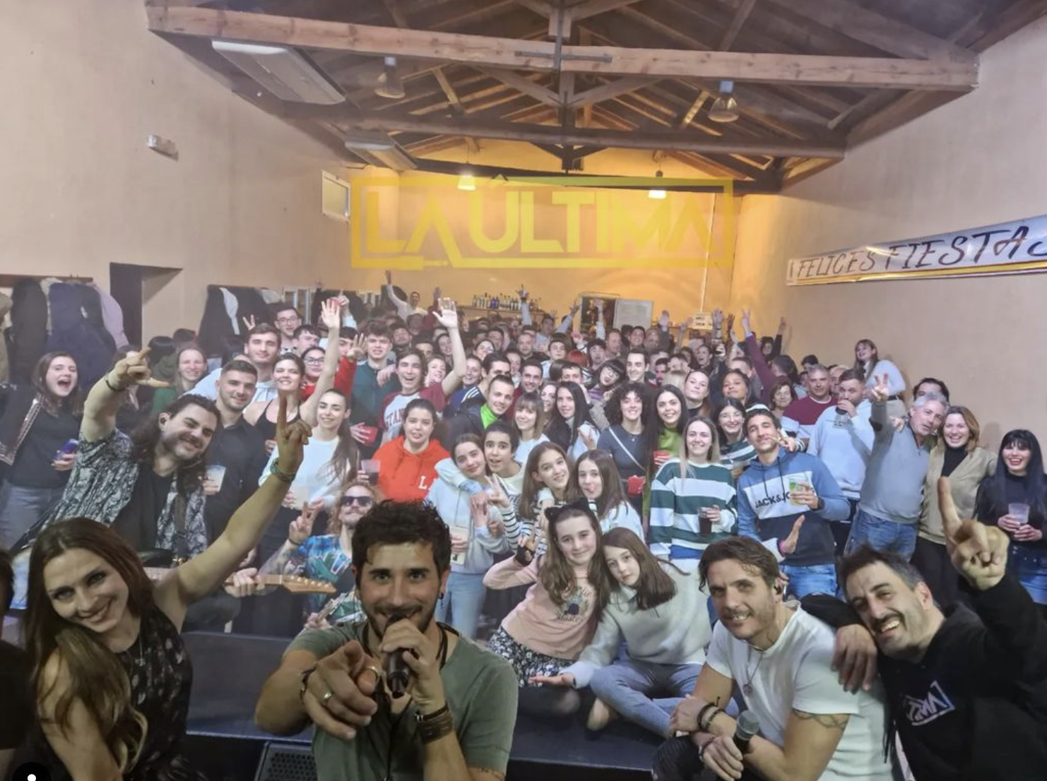 Contratar Orquesta La Última