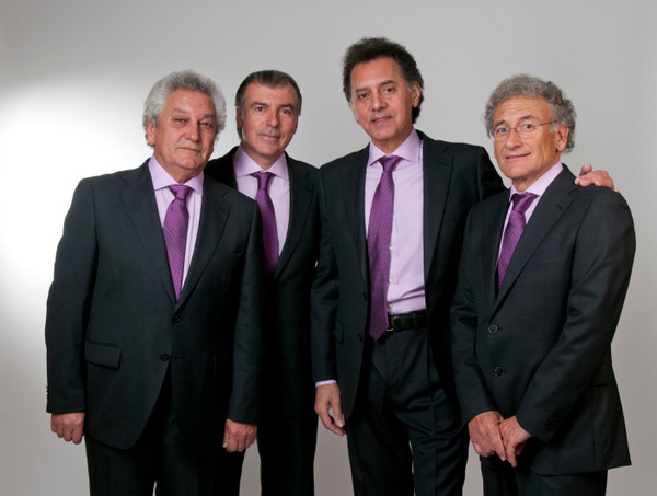 Contratar Amigos de Gines