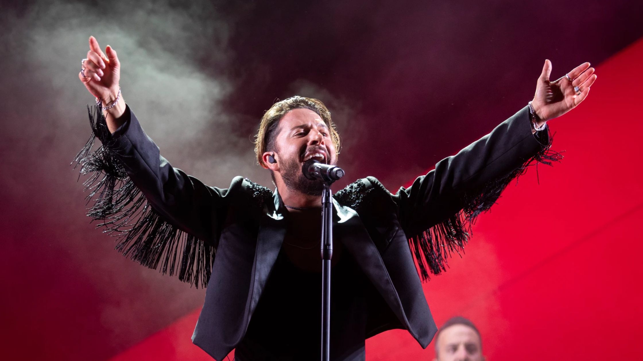 Contratar Tributo a Manuel Carrasco