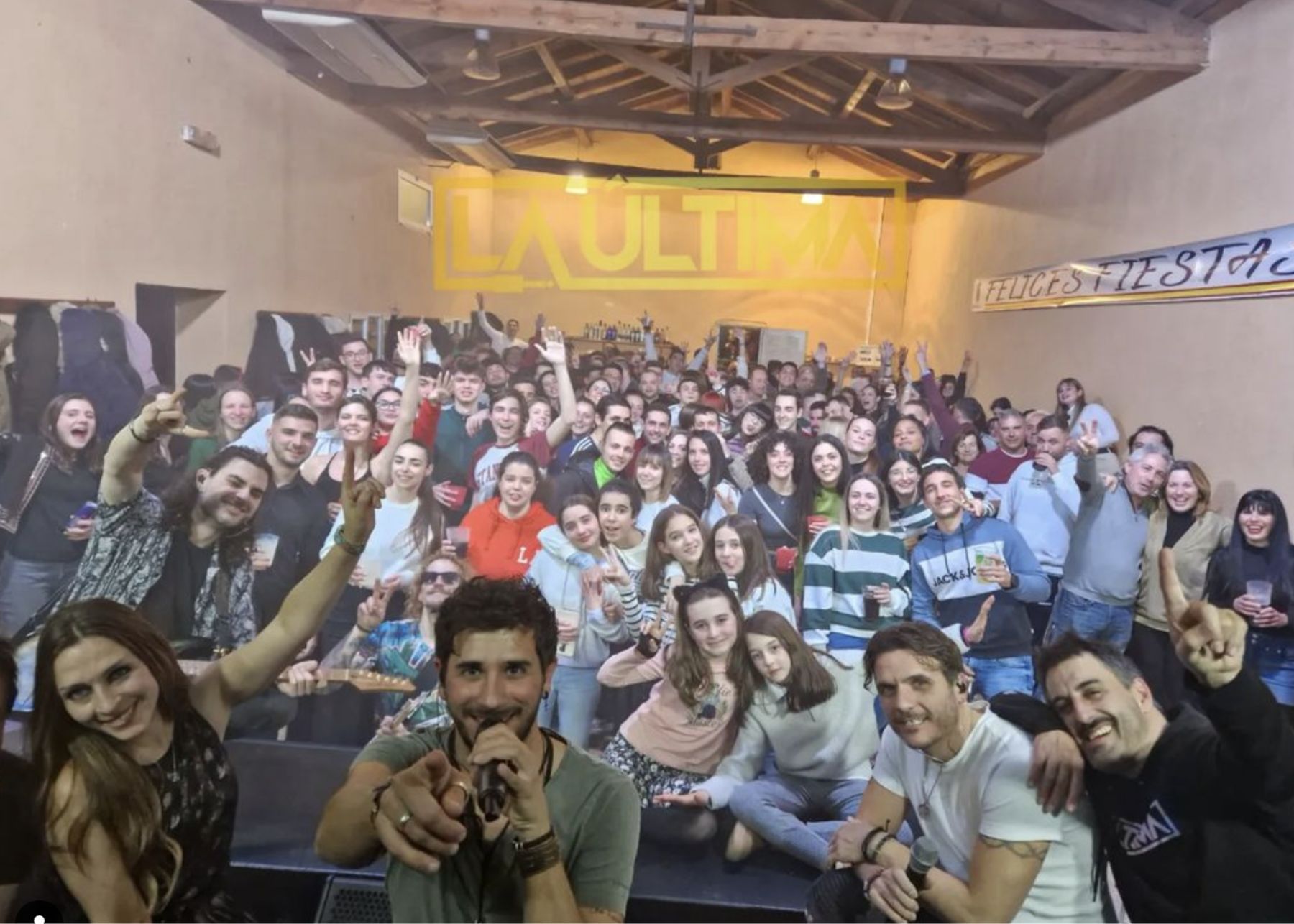 Contratar Orquesta La Última